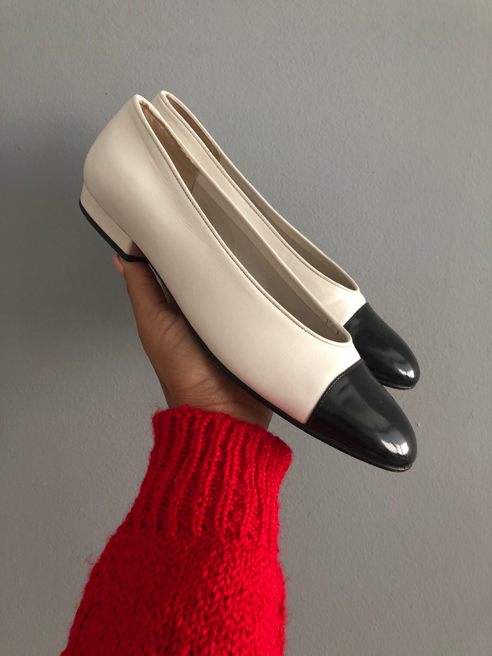 vintage classic ultra chic double tone color block double tone spanish leather heeled ballet style flat slip on