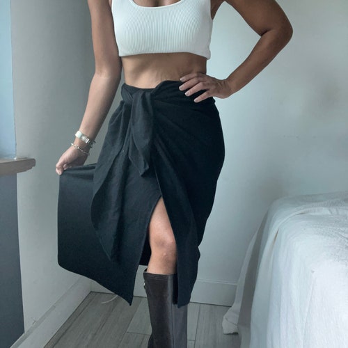 Vintage shops minimal wool knit wrap skirt