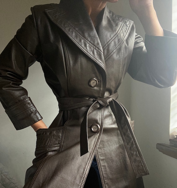 vintage 70s genuine leather essential trench cut b