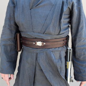 Handgemachter Space Gürtel aus Leder