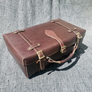 Handmade Leather Suitcase image 2