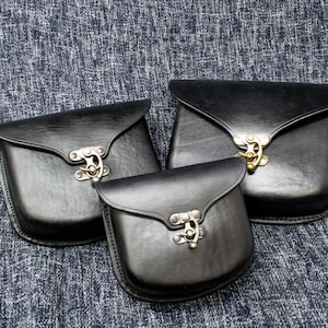 Gürteltasche aus geformtem Leder