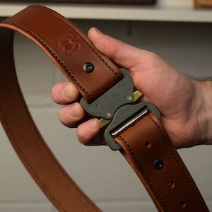 The &quot;Operator&quot; Gunbelt with Cobra Buckle