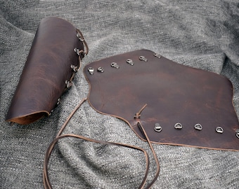 Soft Leather Mirkwood Vambraces