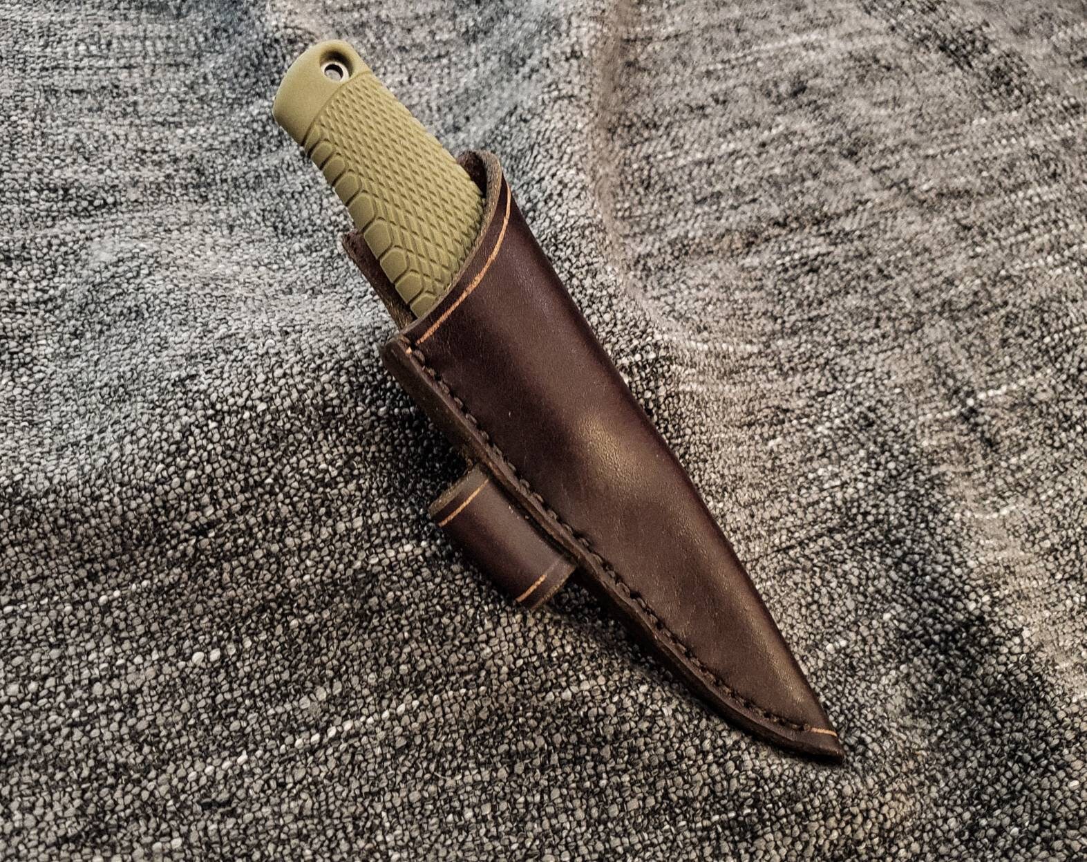 Handmade leather Sheath for the TOPS Fieldcraft Knife - Grommet's  Leathercraft