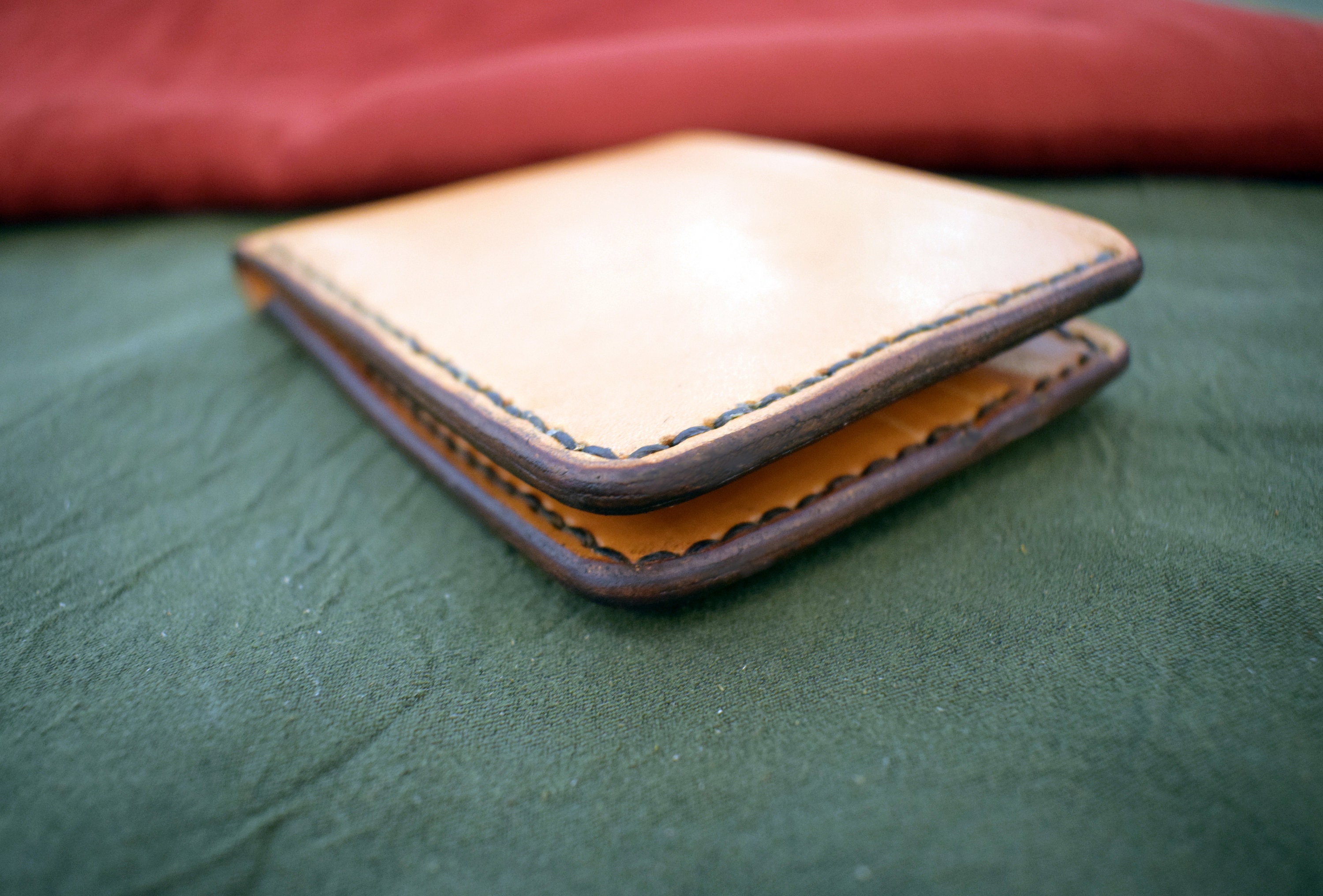 ID Slot leather Bifold Wallet