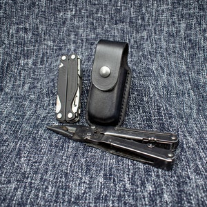 Molded Leather Multi Tool pouch