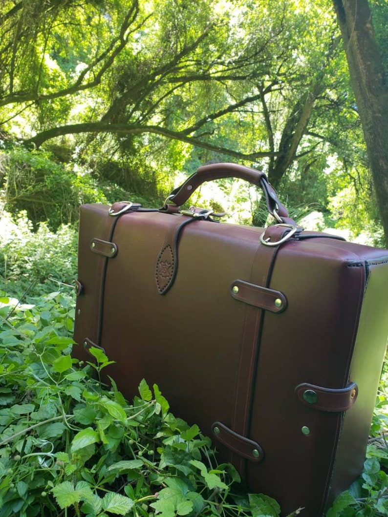 Handmade Leather Suitcase image 5