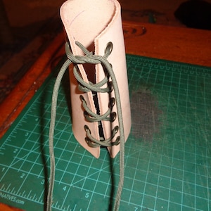 Bracers - Pair - Plain - Laced