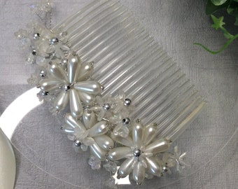 Wedding Hair Comb, Bridesmaid Comb, Maid of Honour Comb, Proms Hair Comb, Pearl & Crystals Hair Comb