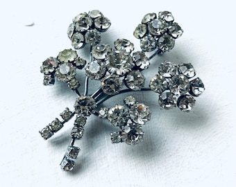 Vintage Brooch, Silver Brooch, Silver Jewelry, Flower Rhinestone Sparkle Crystal Brooch, 1950s Jewelry, Bride Brooch, Brooches Uk, Silver