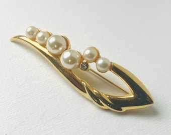 Broche Vintage Feuille Recourbée En Métal Doré Texturé Avec Perle Artificielle - Occasion