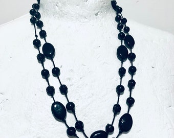 Vintage Black Glass Beaded Necklace, Vintage Women’s Necklace, Black Necklace, Vintage Necklace, Woman Necklace