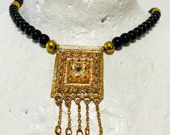 Vintage Necklace, Gold Plated Pendant Necklace, Black Obsidian Crystal Beaded Necklace, Black Necklace, Black Beaded Necklace, Jewellery