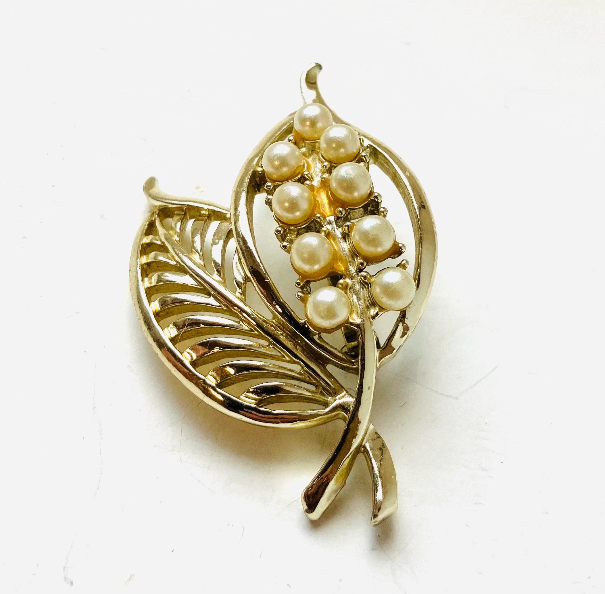 1950s Pearl Style Brooch: Vintage Gold Leaf Jewelry - Etsy