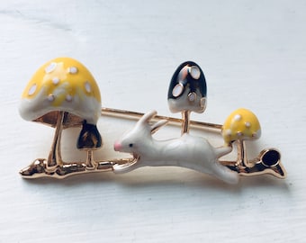 Hase Brosche, Wald Bunny Brosche, Brosche Pin Clip, Feenland Brosche, magische Brosche, wunderliche Brosche, Schmuck, Geschenk