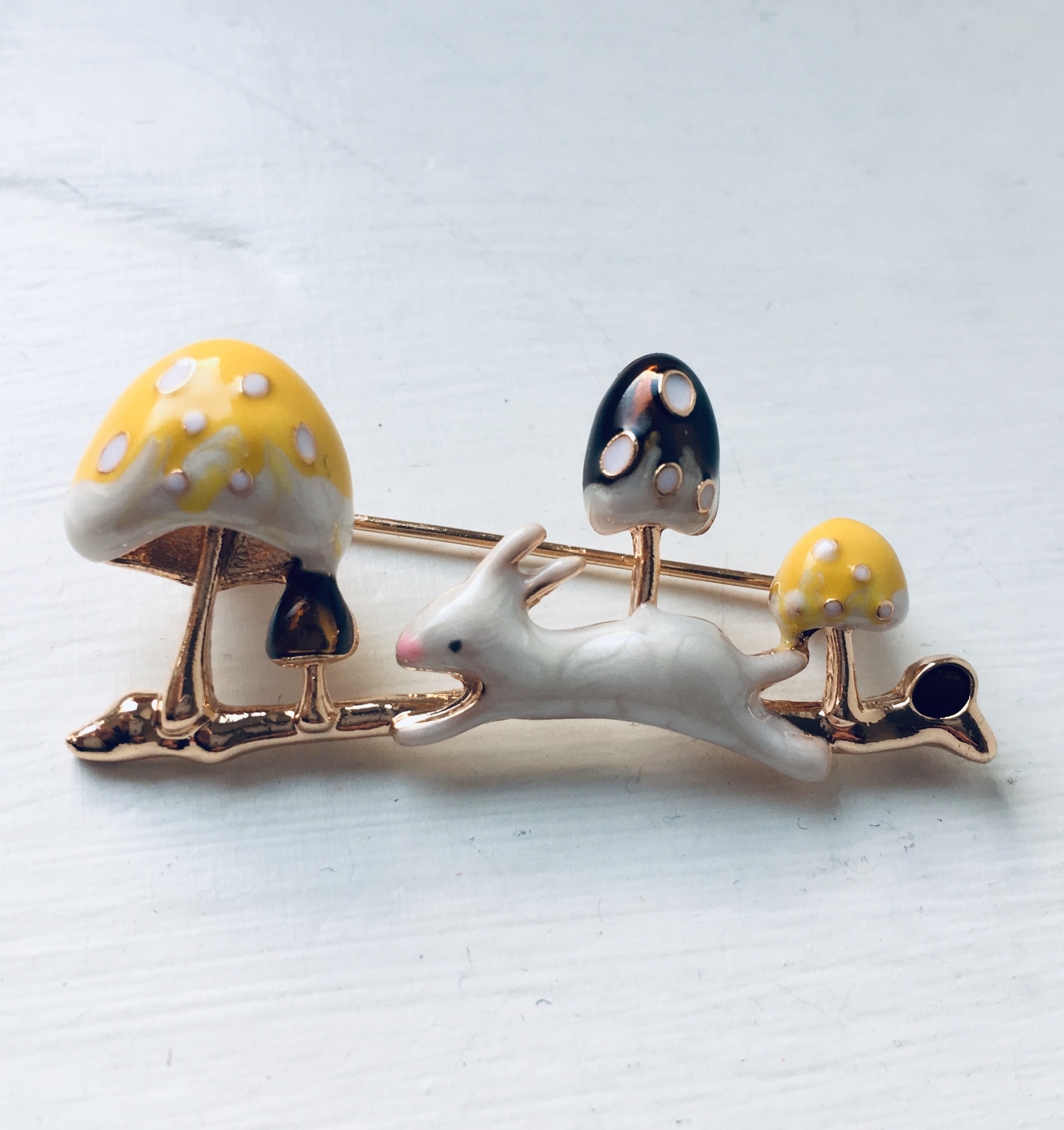 ヴィンテージ ブローチ 8個セット まとめ売り ブローチ、ピンバッジ＆クリップ - Etsy 日本