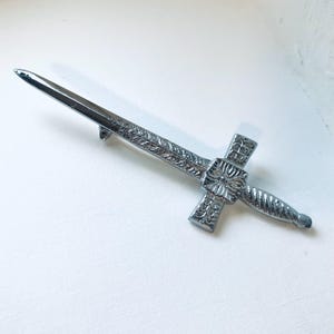 Vintage 1950s 50s Celtic Sword Brooch, Silver Plated Sword Brooch, Scottish Celtic Brooch, Gift For Her, Scotland Jewelry, Celtic Brooch