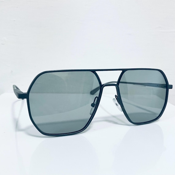 Grey Metal Aviator Sunglasses: Vintage UVA Protection - Etsy  display picture 3