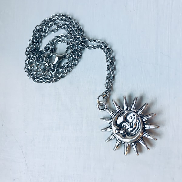 Pendant Necklace, Silver Tone Sun And Moon Pendant Necklace, Celestial Necklace, Costume Jewellery, 90s Jewelry, Gift For Her, Boho