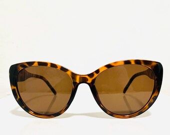 Vintage Tortoiseshell Cat Eye Sunglasses: 90s Retro Style - Etsy display picture 1
