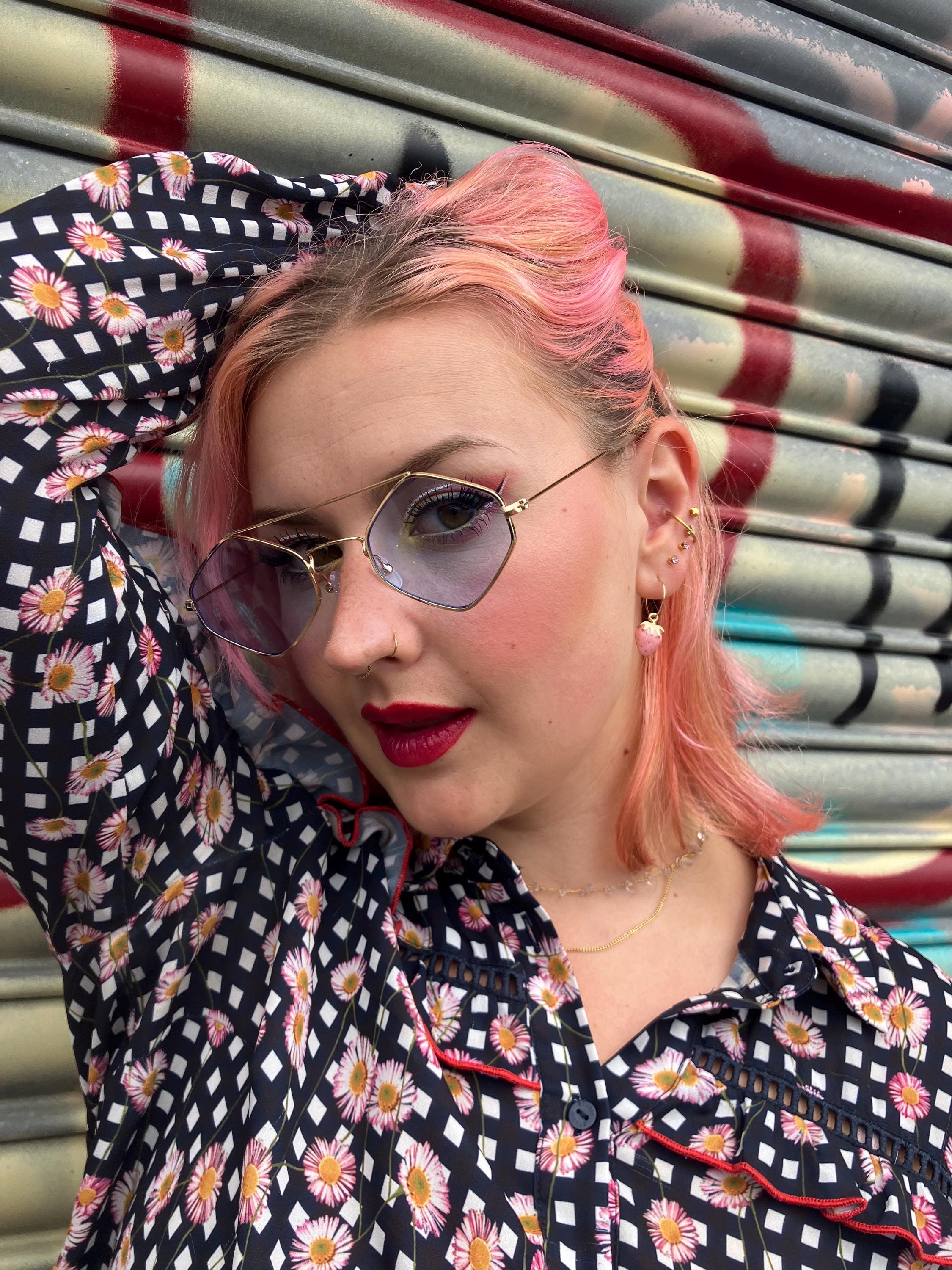 Bershka - Lunettes de soleil hexagonales à monture métallique - Doré