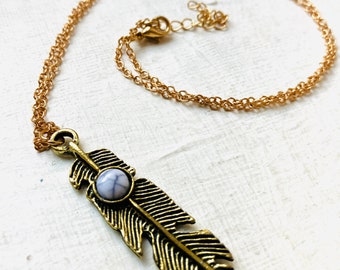 Vintage Pendant Necklace, Woman Necklace, Feather Necklace, Necklace Uk, Gift For Her, Jewelry USA, Jewellery Uk, Pendant Uk