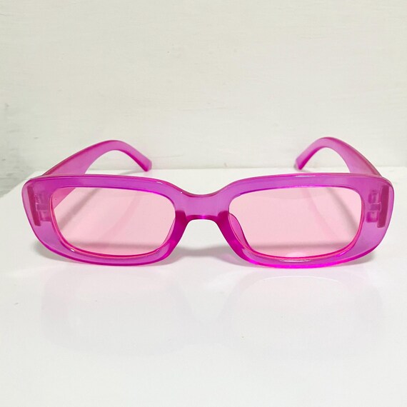 Vintage Sunglasses Pink Oval Y2K: Pink Sunglasses, Womens  display picture 1
