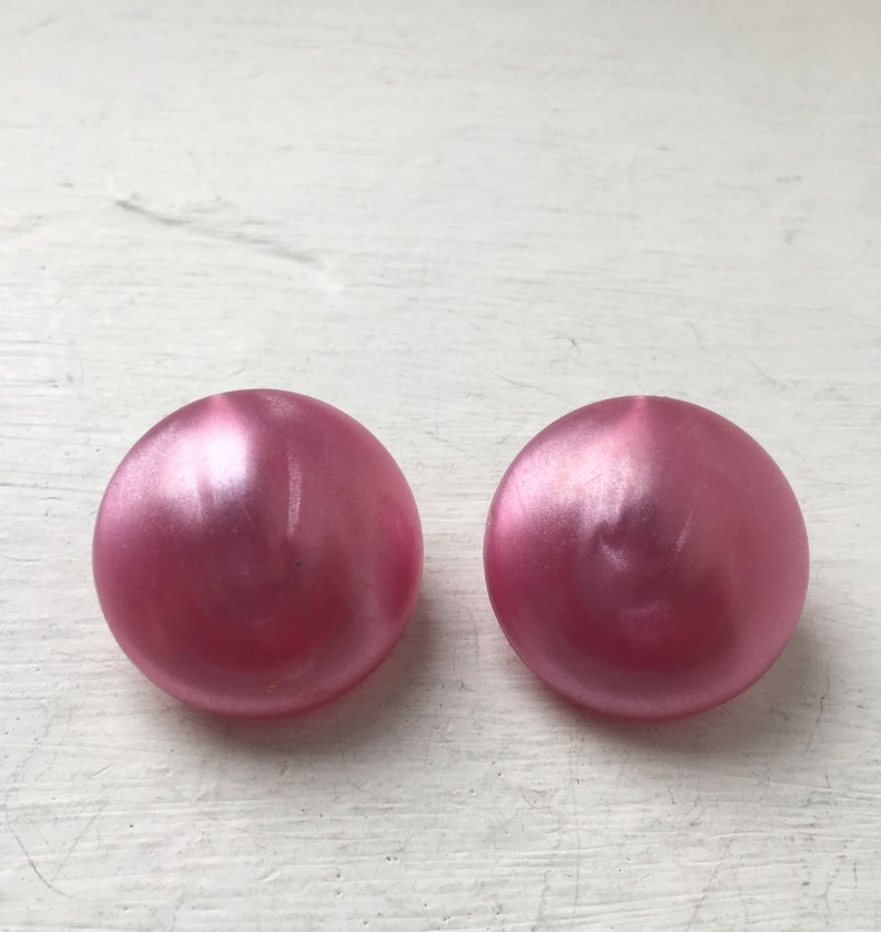 Vintage 1960s Pink Button Clip On Earrings Pink 60s Jewelry Mid Century Jewellery Pink Jewelry Mod Jewellery