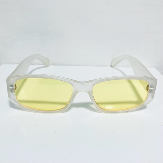 Vintage Frosted White Frame Sunglasses With Yellow UVA  display picture 1