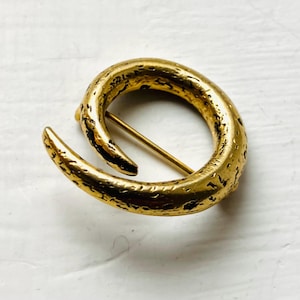 Vintage Gold Swirl Brooch, Gold Brass Swirl Brooch, Vintage Brooch, Vintage Jewellery, Brooches, Vintage Geometric Brooch, Gift For Her, Pin