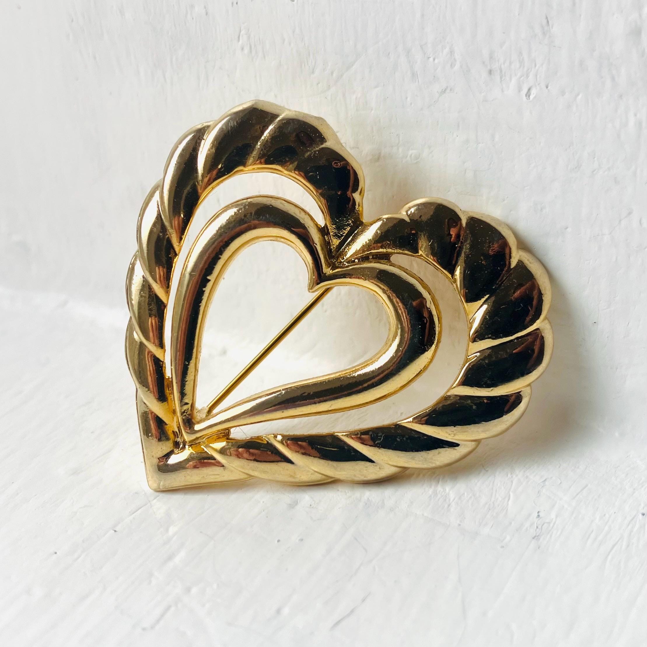 Upcycled Chanel Brooch - Etsy UK display picture 1
