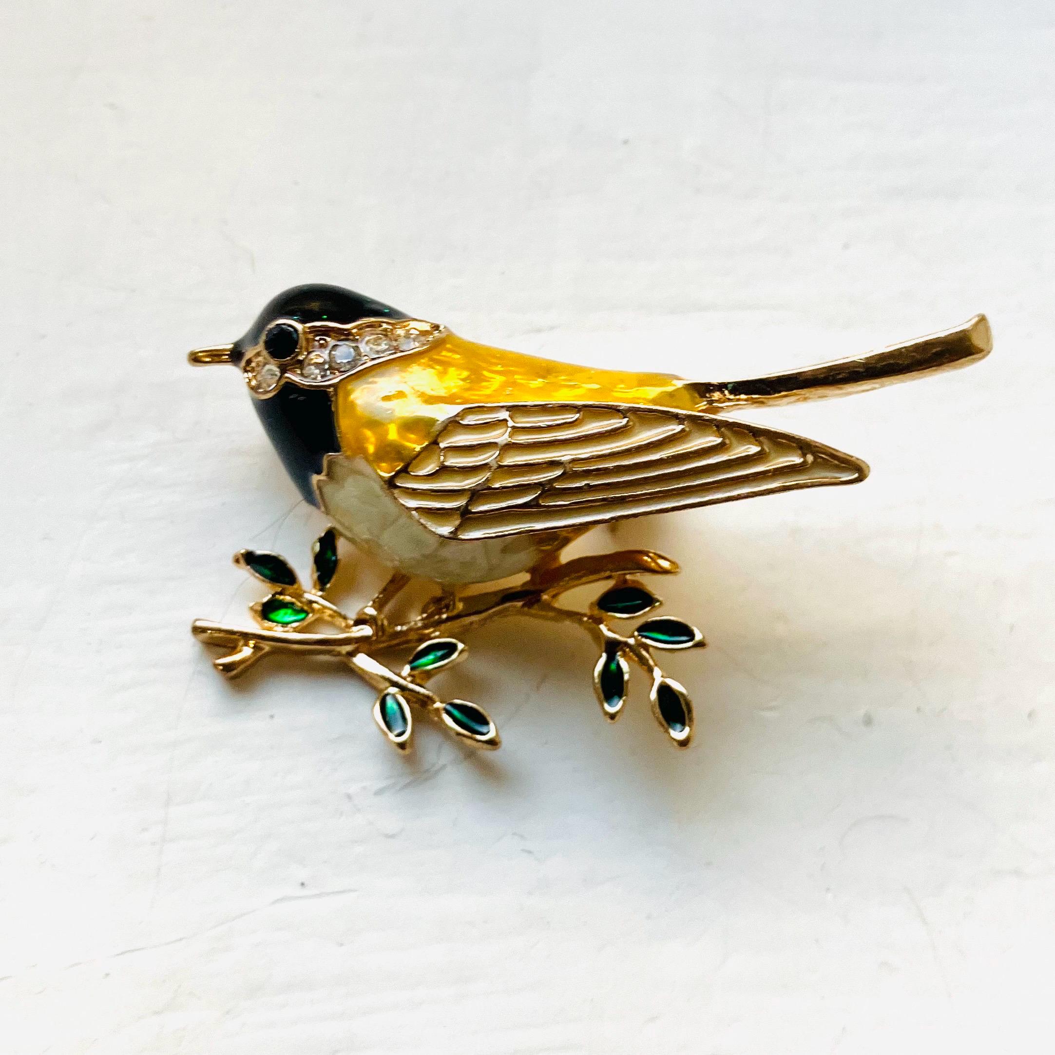 Bid Now: COPPIA DI SPILLE IN ORO, TURCHESI, CORALLO E DIAMANTI - March