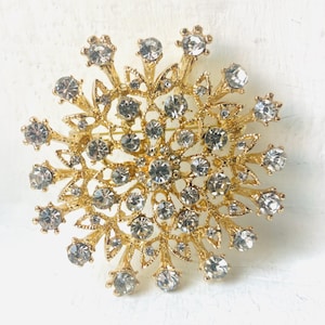 Vintage Sparkling Rhinestone Brooch, Vintage Brooches, Massive Regal Star Brooch, Large Flower Diamond Style Brooch, Gift