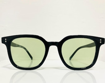 Vintage zwarte wayfarer-zonnebril: retrobril met groene lens
