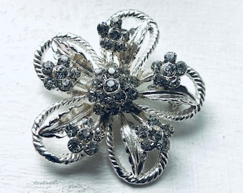 Vintage Sparkling Rhinestone Brooch, Brooch Pin Clip, Gift For Her, Silver Brooch, Vintage Jewellery, Rhinestone Brooch