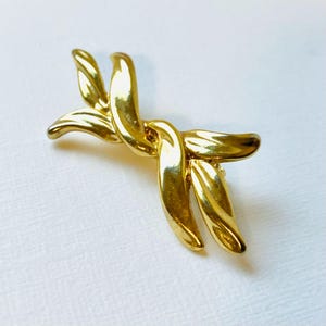 Vintage Gold Plated Bow Brooch, Vintage Brooch, Bow Brooch, Vintage Jewelry, Gold Bow Pin, Vintage Pin, Ready To Gift, Mom Gift, Gold Pin
