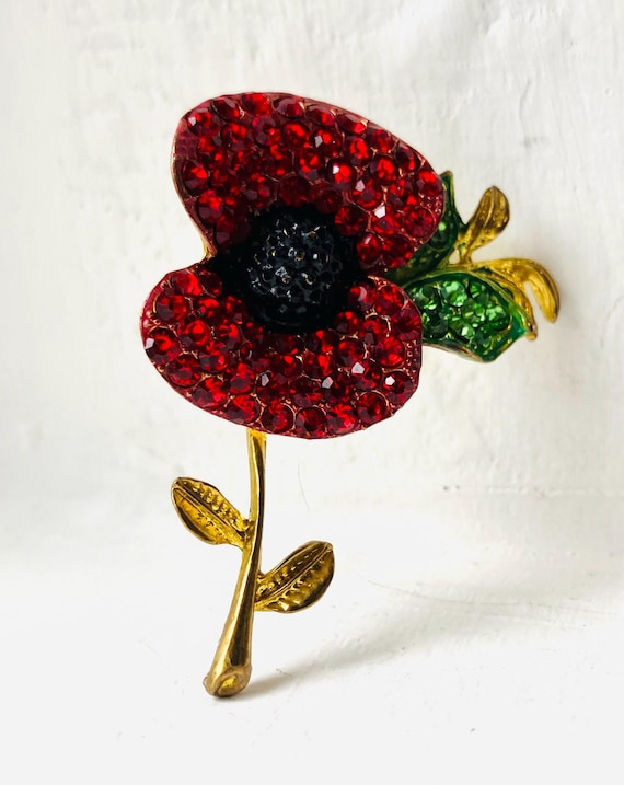 スワロフスキー　置物　レッドポピー Amazon.com: Swarovski Garden Tales Red Poppy : Home & Kitchen