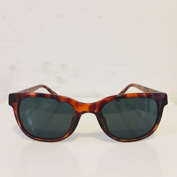 mens wayfarer style sunglasses