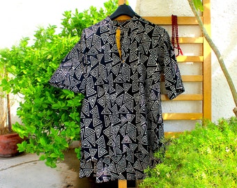 Loose fit kurta for men in black block print breathable cotton fabric