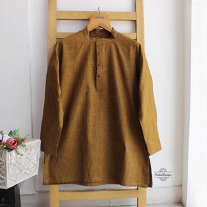 Two-tone Brown Khadi cotton kurta in handloom fabric for men