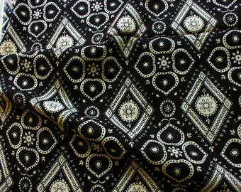 2.5-yards black geometric block Printed fabric simply breathable