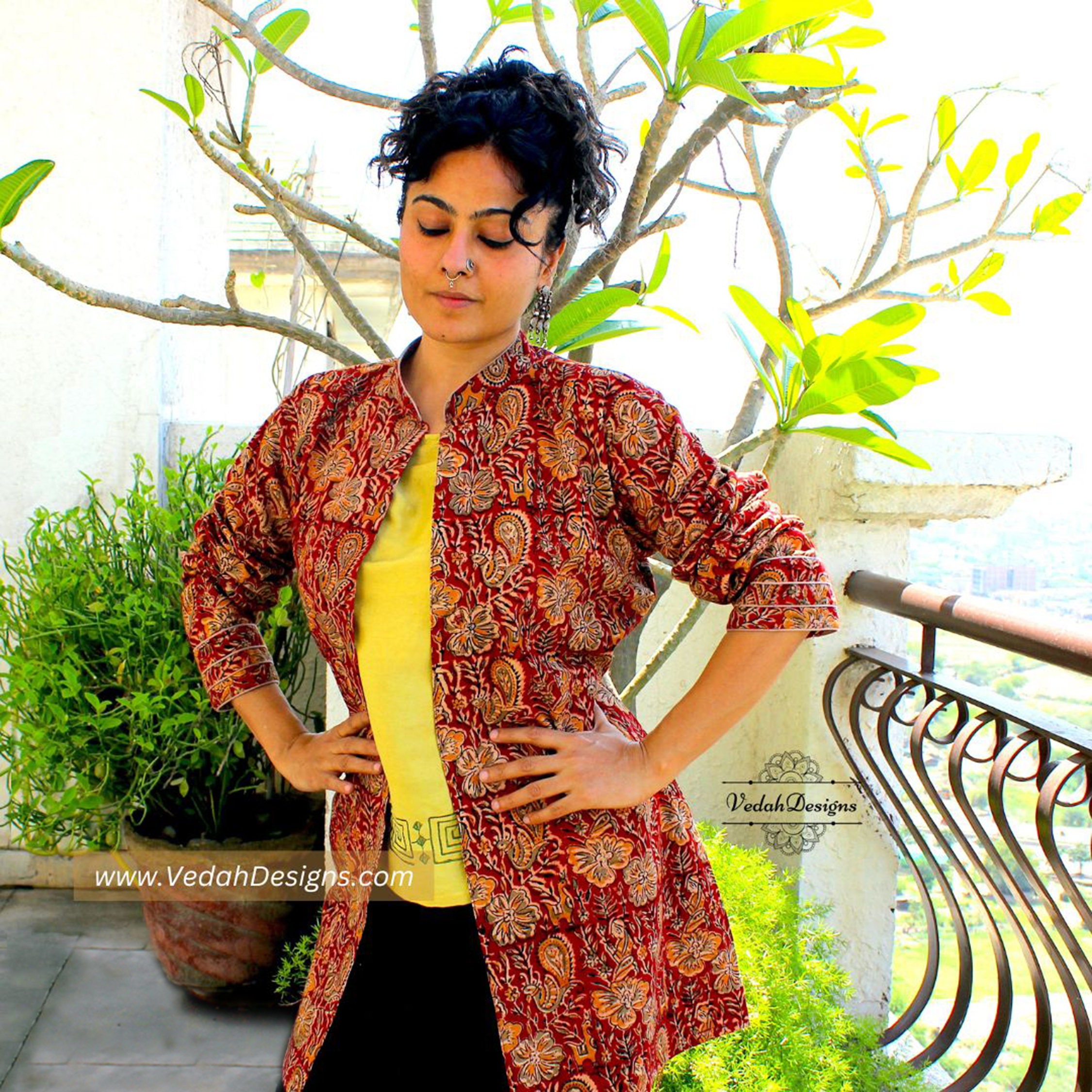 Buy Floral Kalamkari Block Printed Reversible Cotton Quilted Jacket- NVQJ170