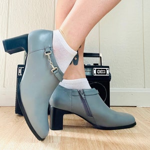 90s Y2K Chunky Heel BOOTIES, Gray Zip Up Booties For Women, Chain Detail Low Cut Booties Business Casual, Woman’s Ankle Boots for Office