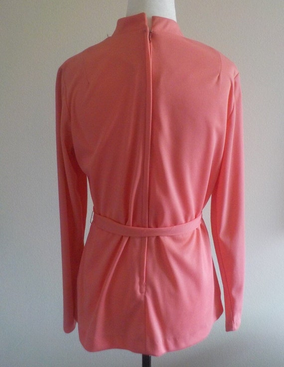 Vintage PINK TOP Womens top with Rhinestone Butto… - image 5