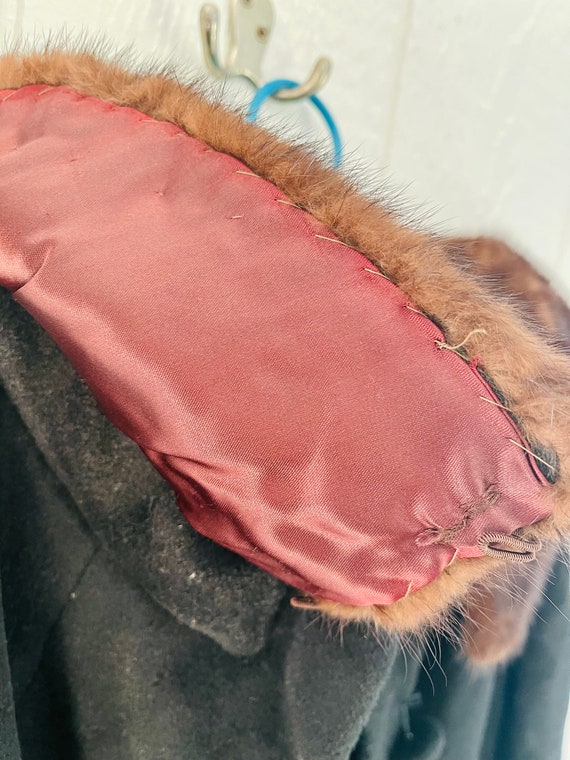 60’s Women’s Coat with Fur Collar, Warm Winter Co… - image 7