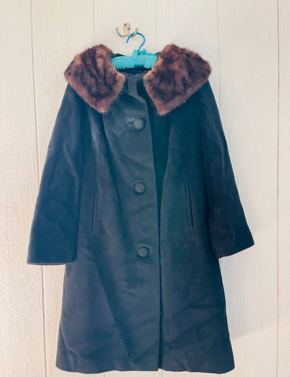 60’s Women’s Coat with Fur Collar, Warm Winter Co… - image 1