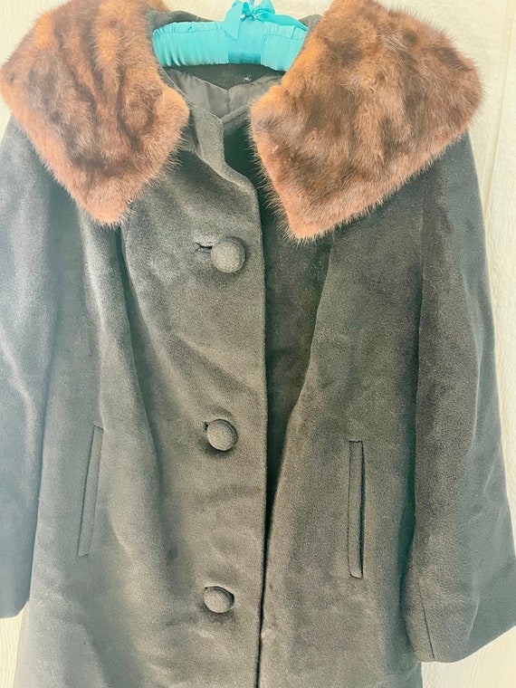 60’s Women’s Coat with Fur Collar, Warm Winter Co… - image 2
