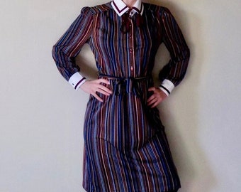 Vintage 70s does 40s Striped Knee Length House Dress, Size 7-8 Womens, Dress for Costume, Retro Style Outfit, Maroon, White, Blue, Honeycomb