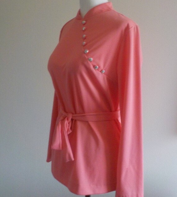 Vintage PINK TOP Womens top with Rhinestone Butto… - image 3